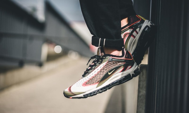 Air max deluxe store sequoia